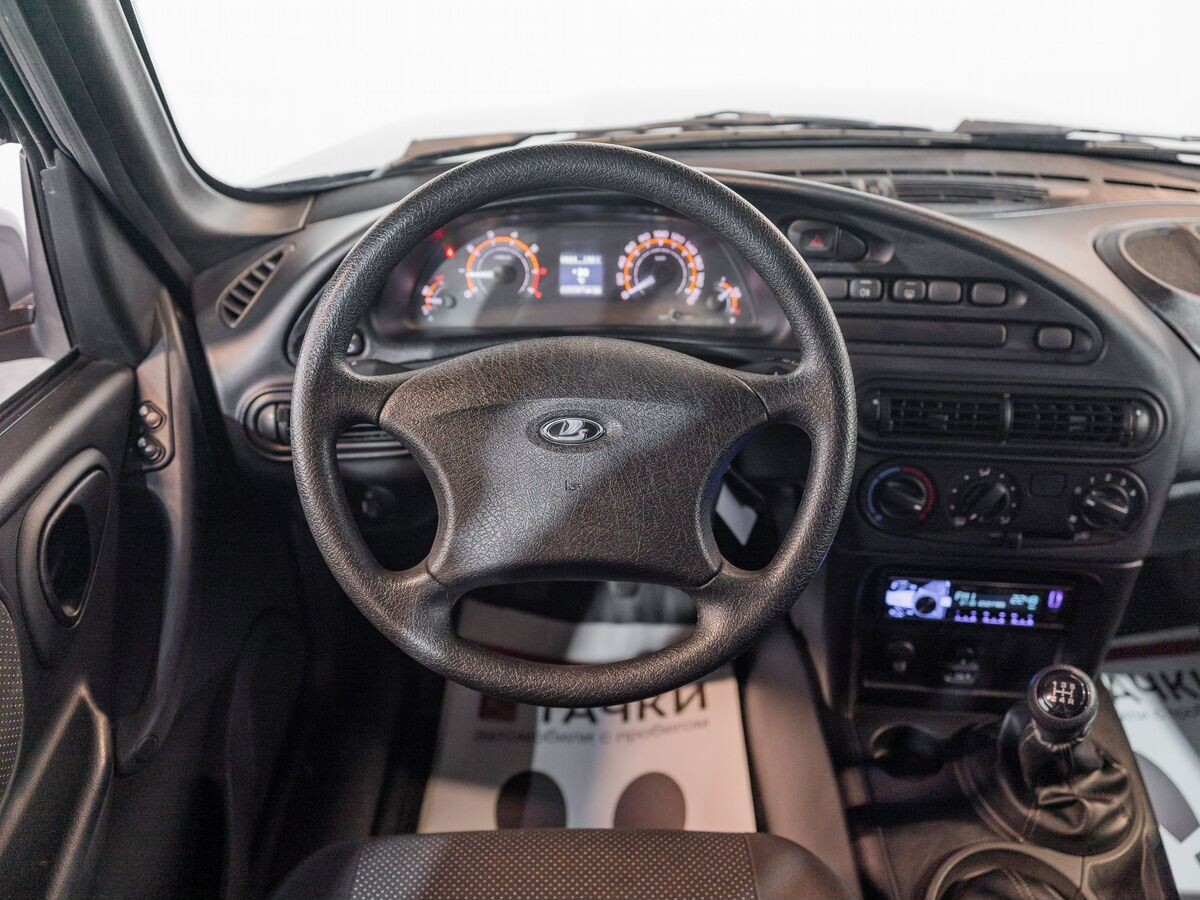 Lada (ВАЗ) Niva Travel 2024 - фото автомобиля