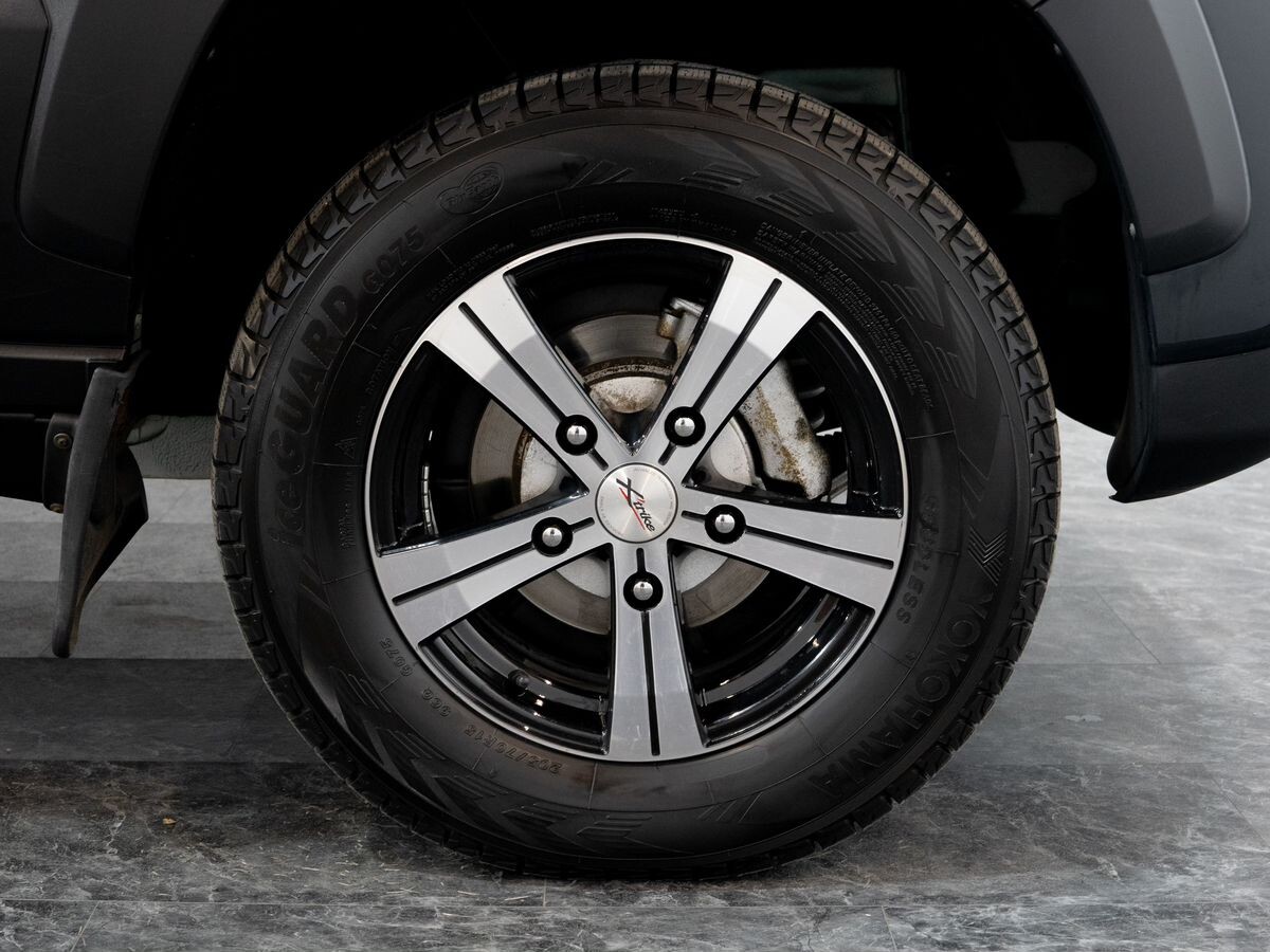 Lada (ВАЗ) Niva Travel 2024 - фото автомобиля