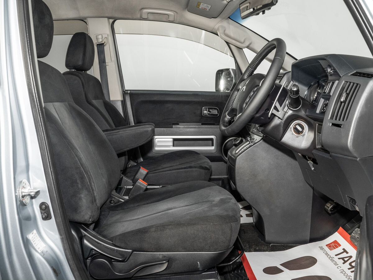 Mitsubishi Delica D:5 2007 - фото автомобиля