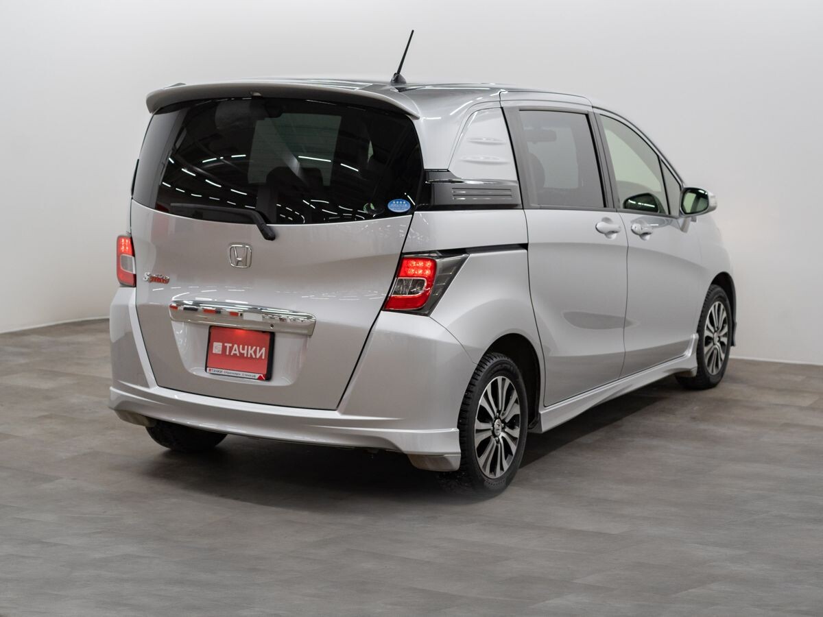 Honda Freed 2014 - фото автомобиля