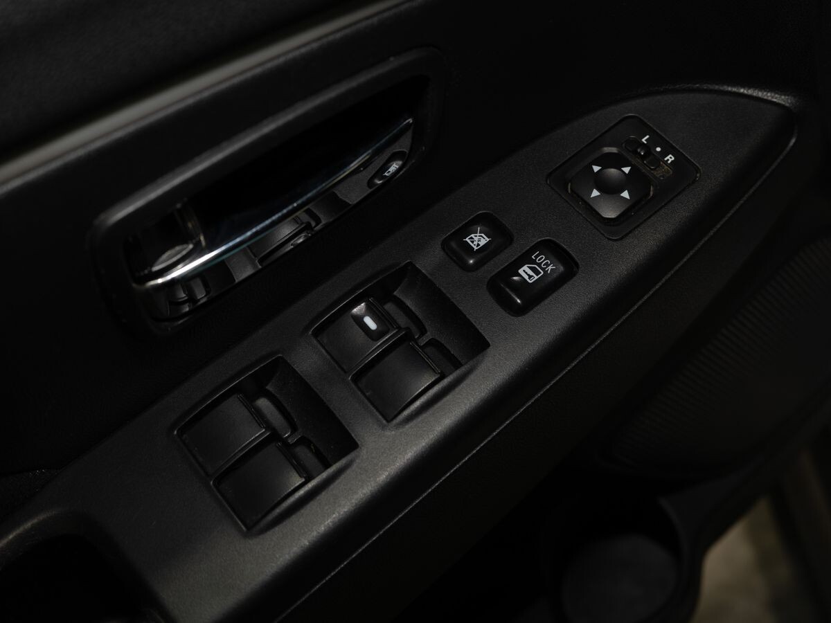 Mitsubishi ASX 2010 - фото автомобиля