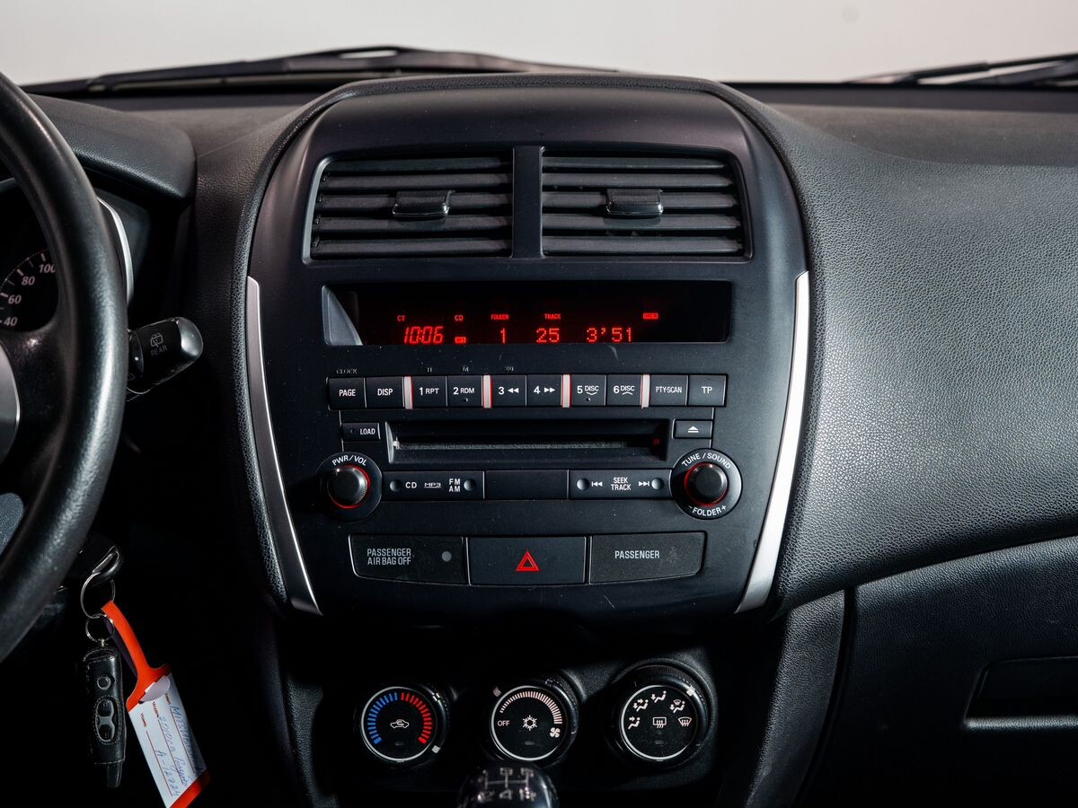 Mitsubishi ASX 2010 - фото автомобиля