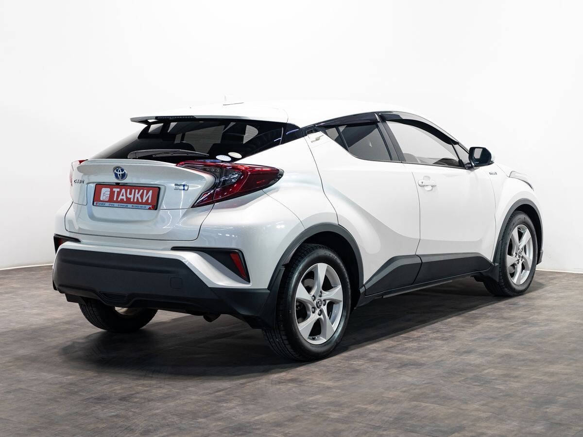 Toyota C-HR 2019 - фото автомобиля