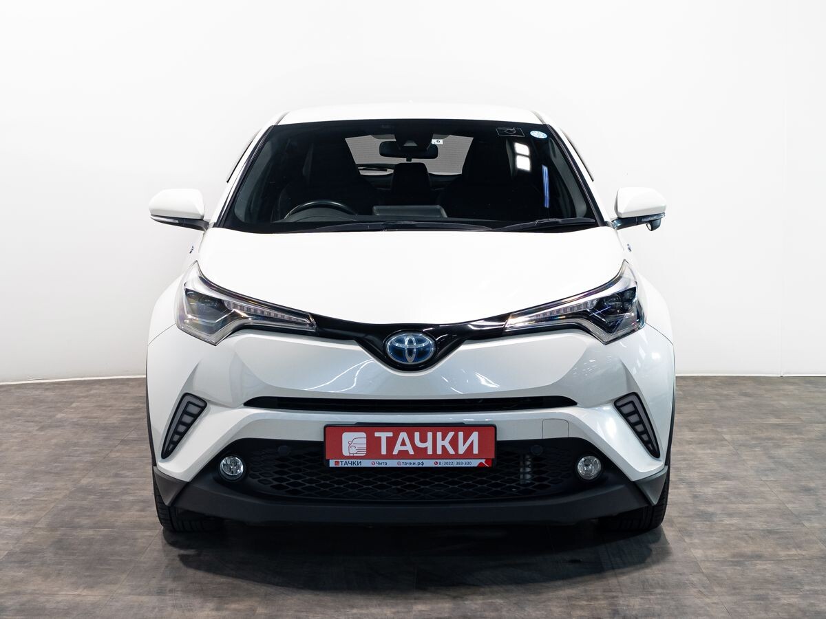 Toyota C-HR 2019 - фото автомобиля