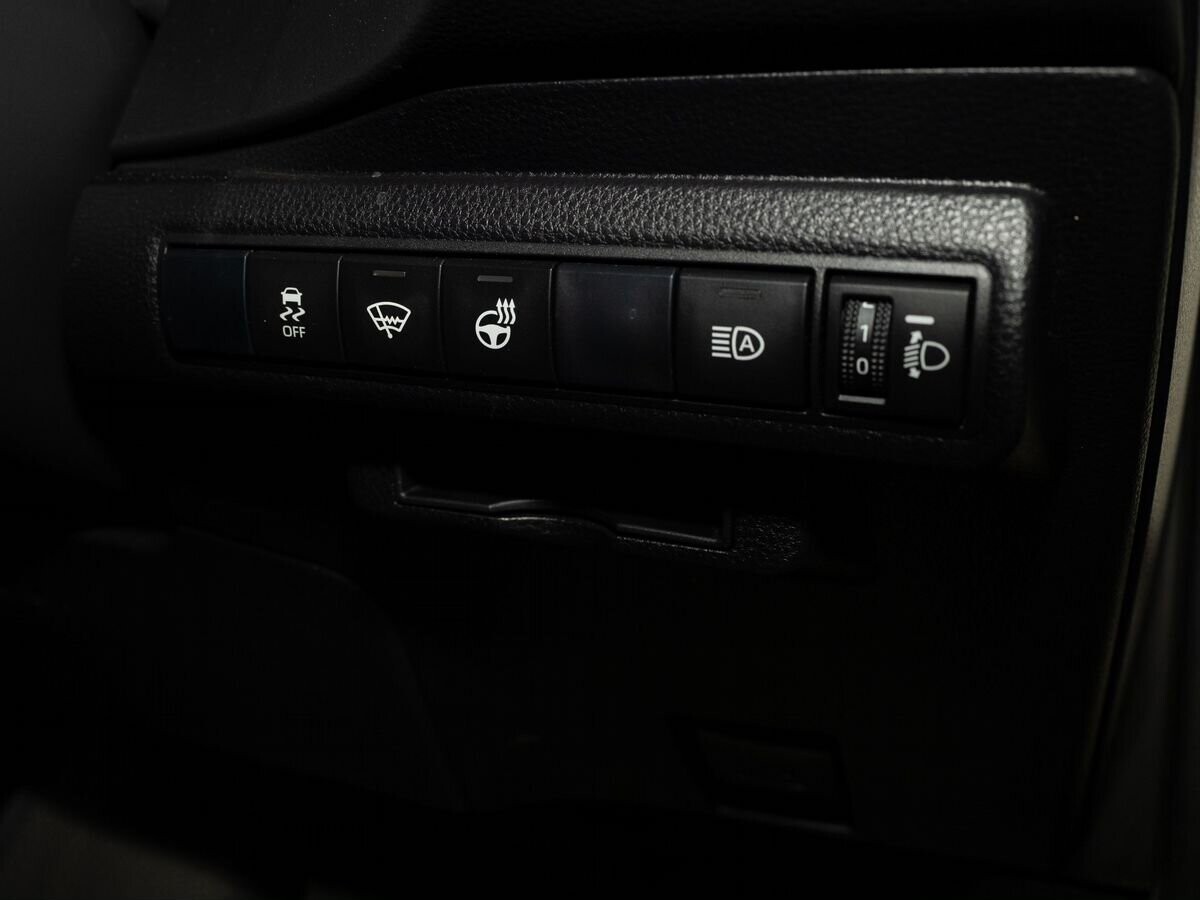 Toyota Corolla 2018 - фото автомобиля