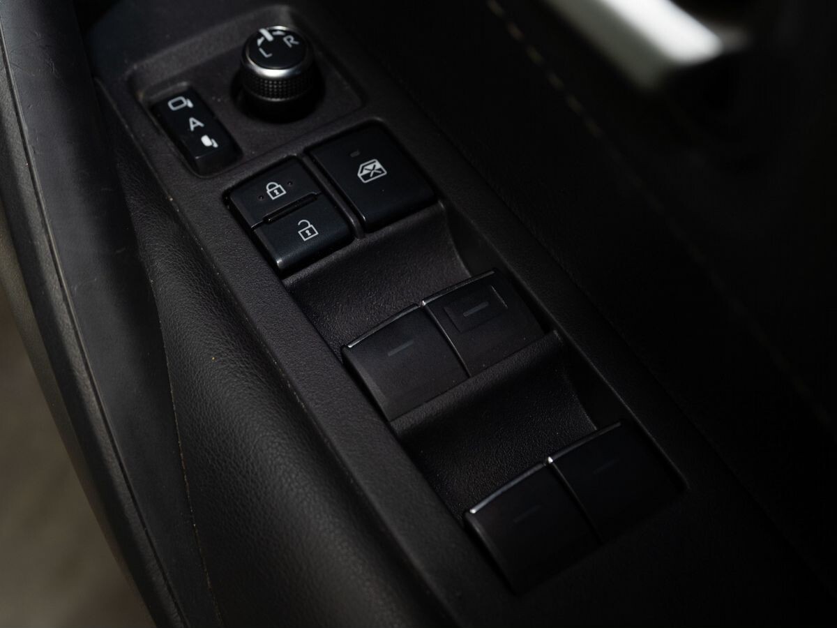 Toyota Corolla 2018 - фото автомобиля