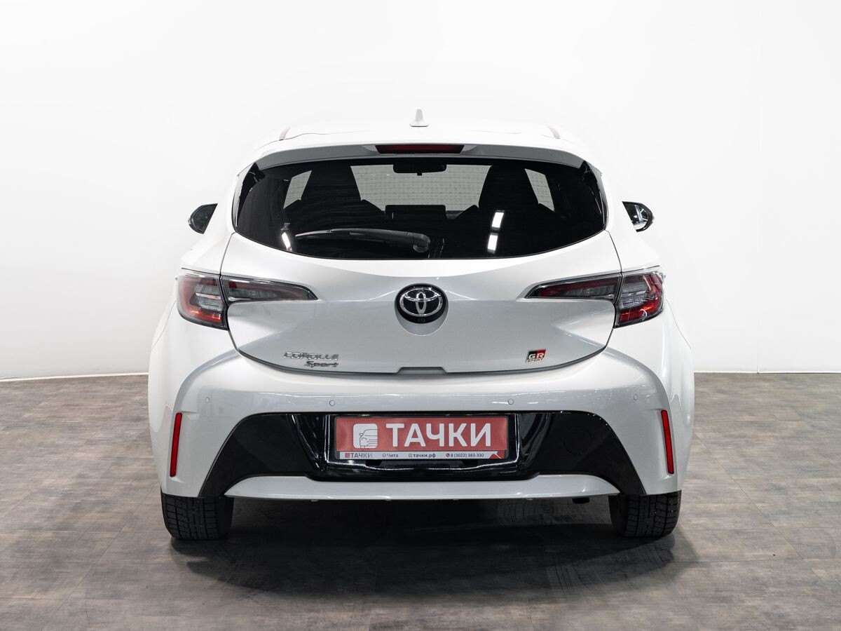 Toyota Corolla 2018 - фото автомобиля