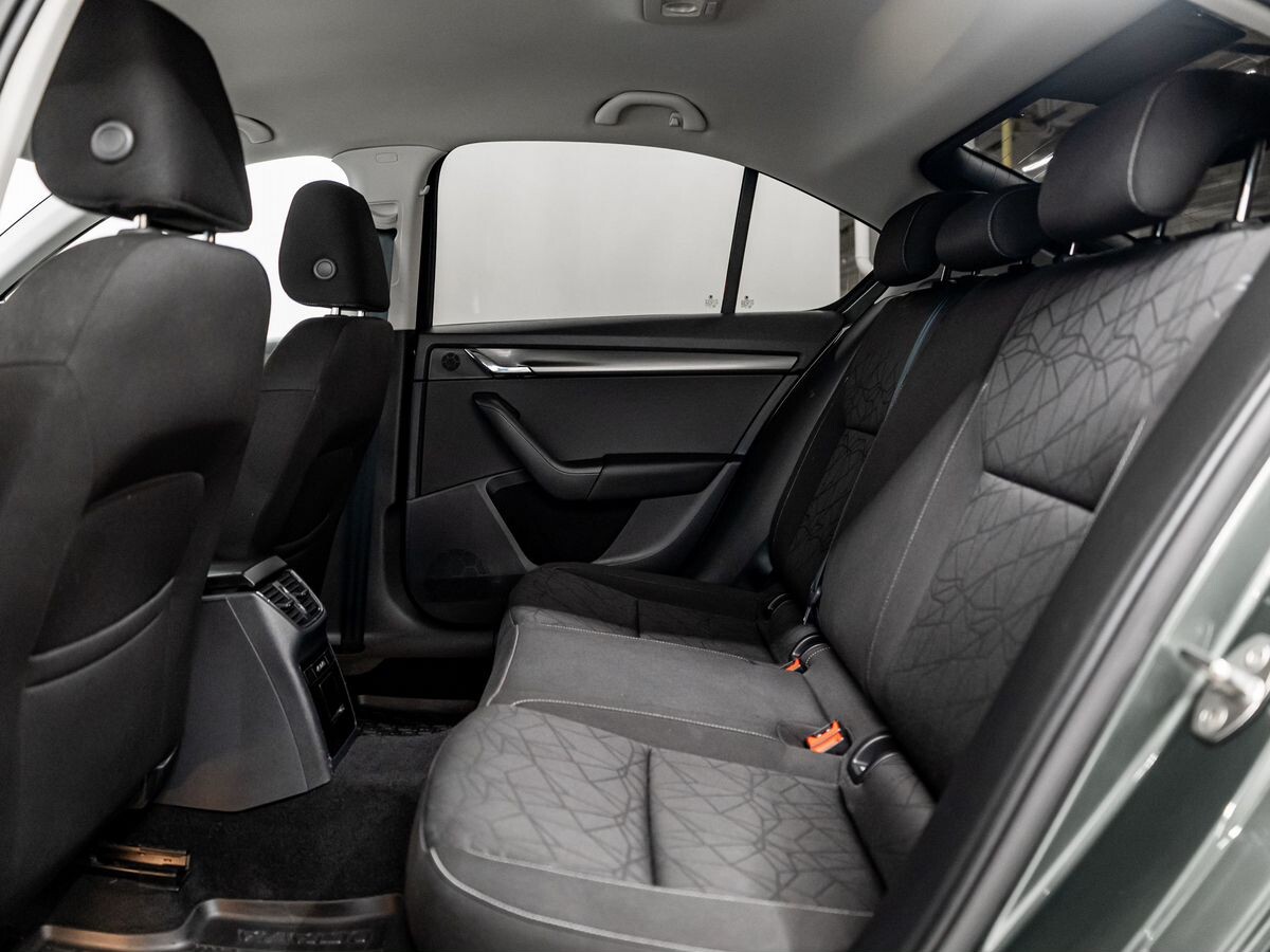 Skoda Octavia 2020 - фото автомобиля