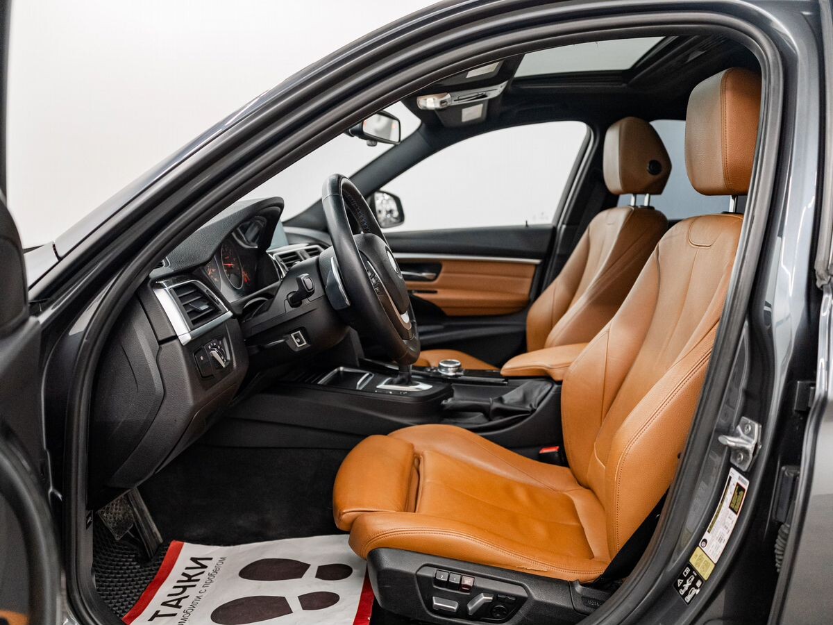 BMW 3 серии 2016 - фото автомобиля