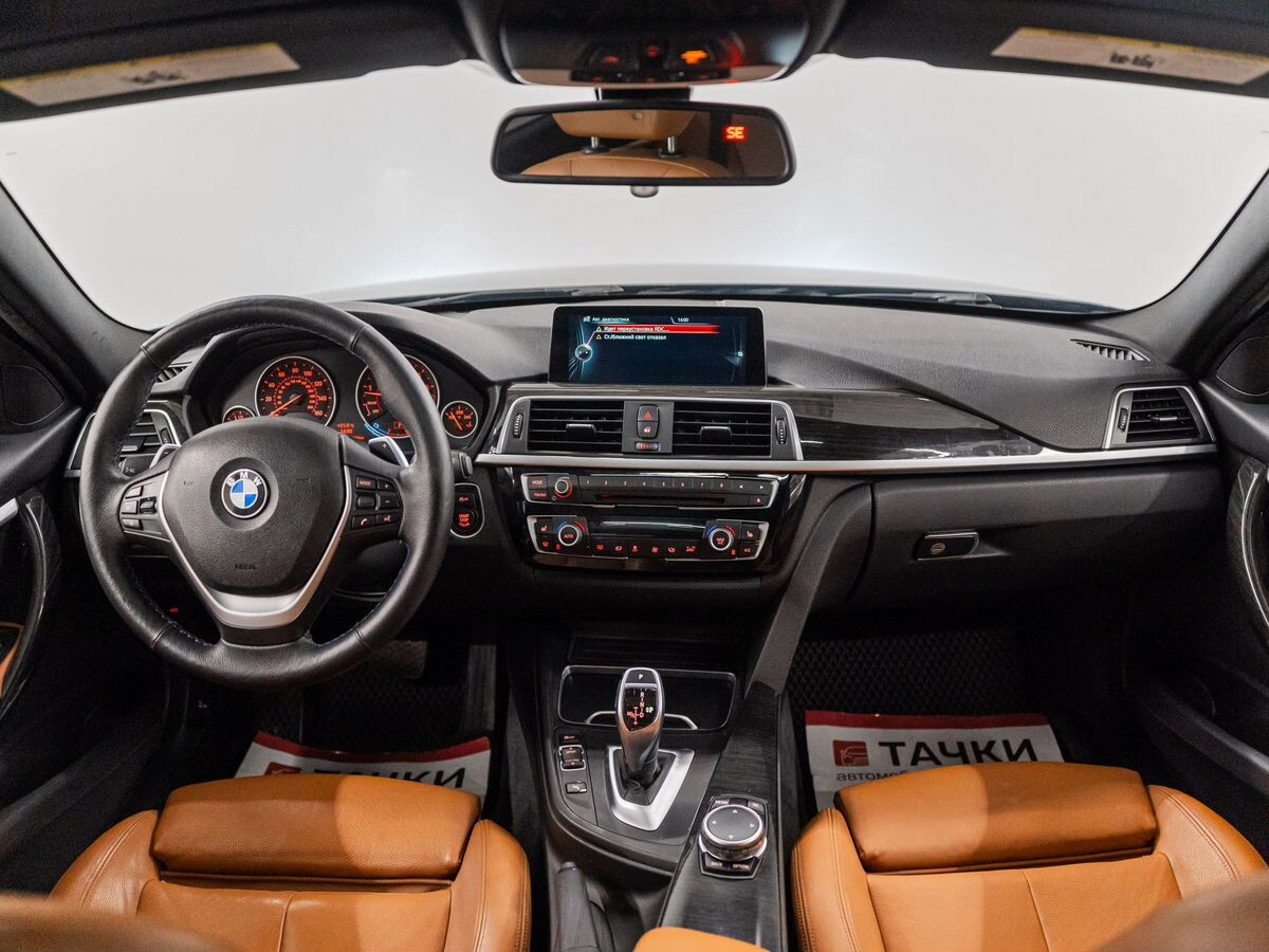 BMW 3 серии 2016 - фото автомобиля