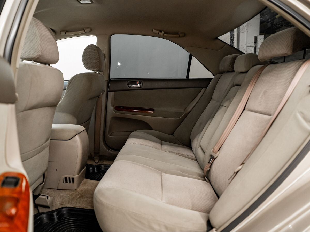 Toyota Camry 2003 - фото автомобиля