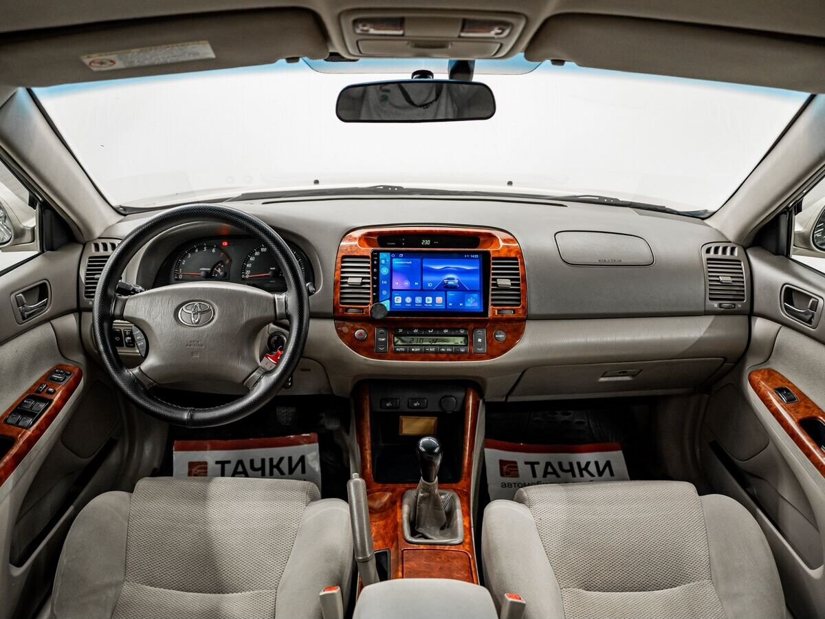 Toyota Camry 2003 - фото автомобиля