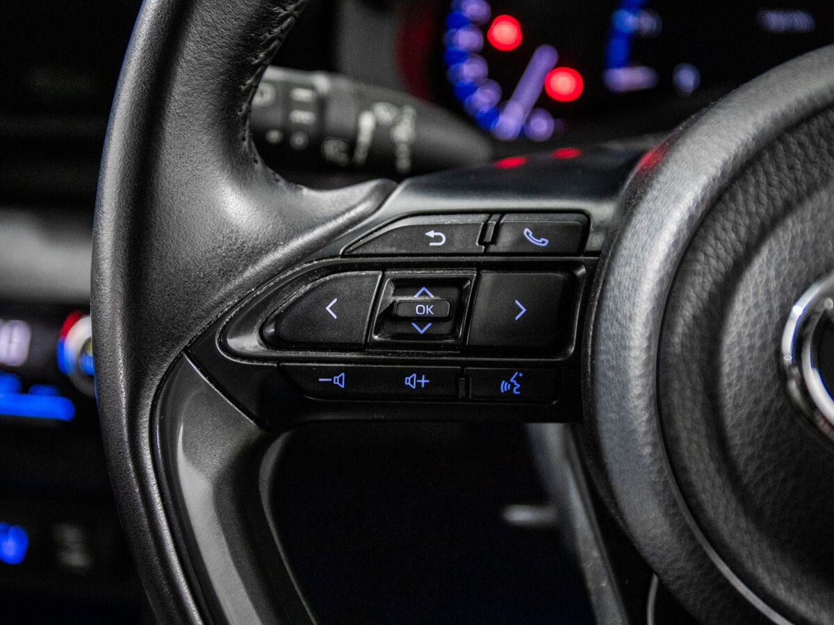 Toyota Yaris Cross 2021 - фото автомобиля