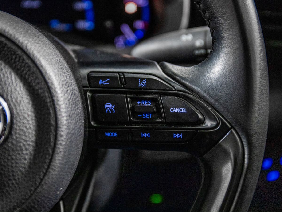 Toyota Yaris Cross 2021 - фото автомобиля