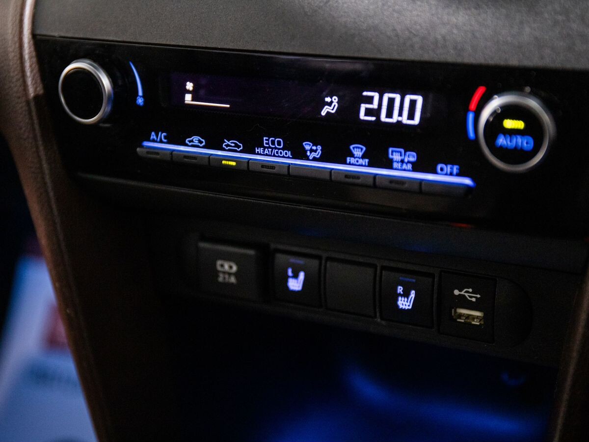 Toyota Yaris Cross 2021 - фото автомобиля