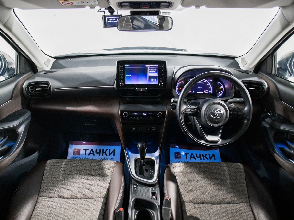 Toyota Yaris Cross 2021 - фото автомобиля