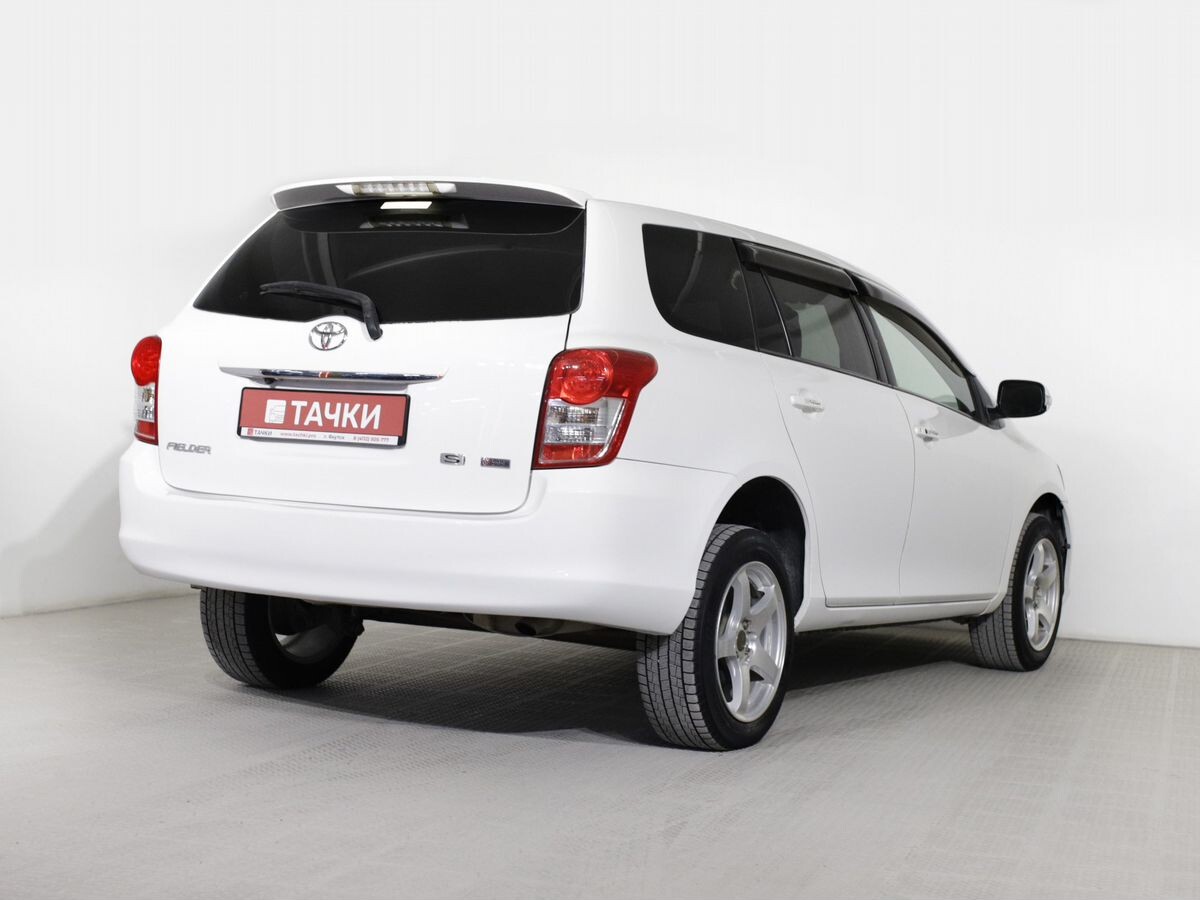 Toyota Corolla 2011 - фото автомобиля