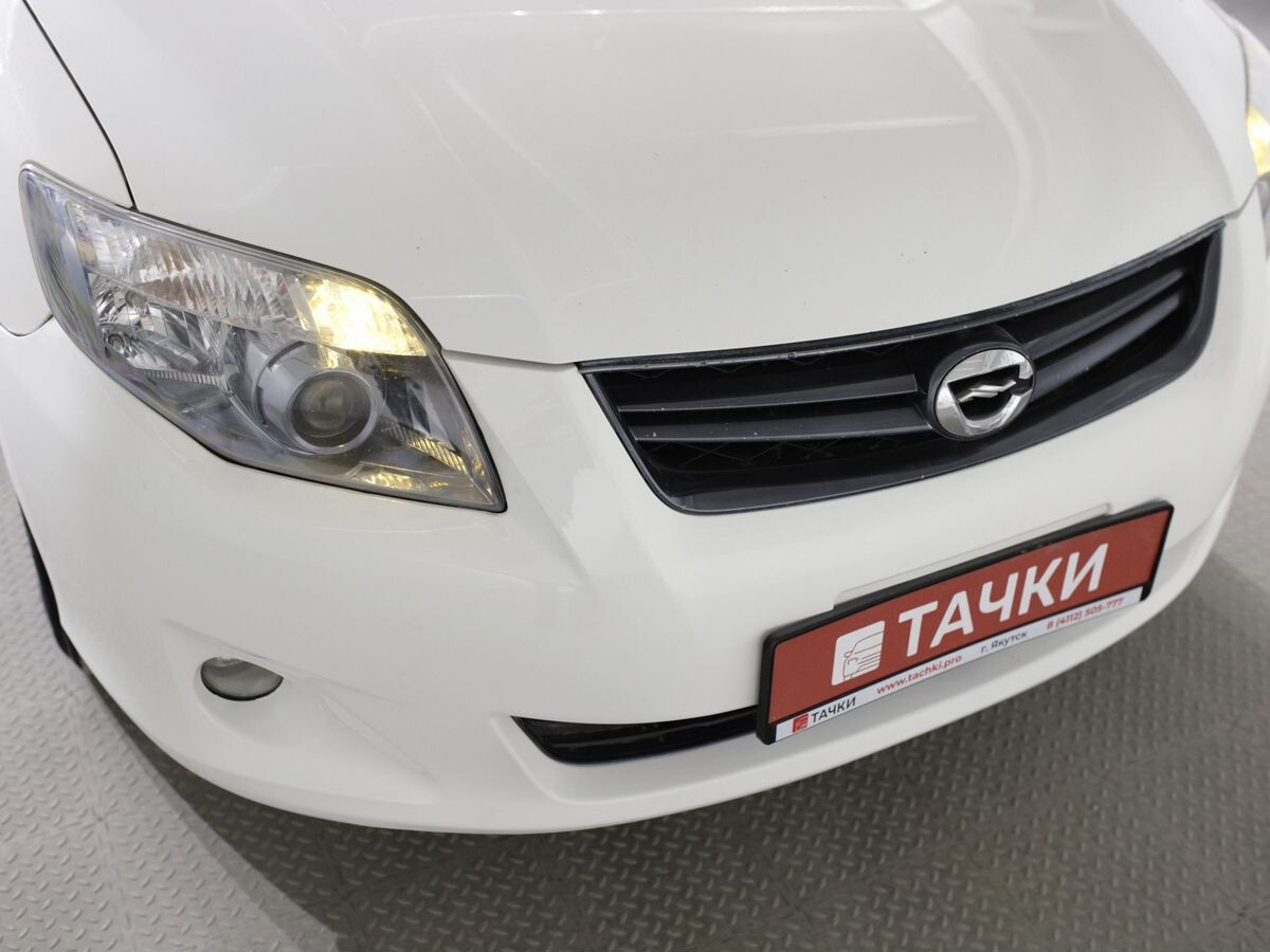 Toyota Corolla 2011 - фото автомобиля