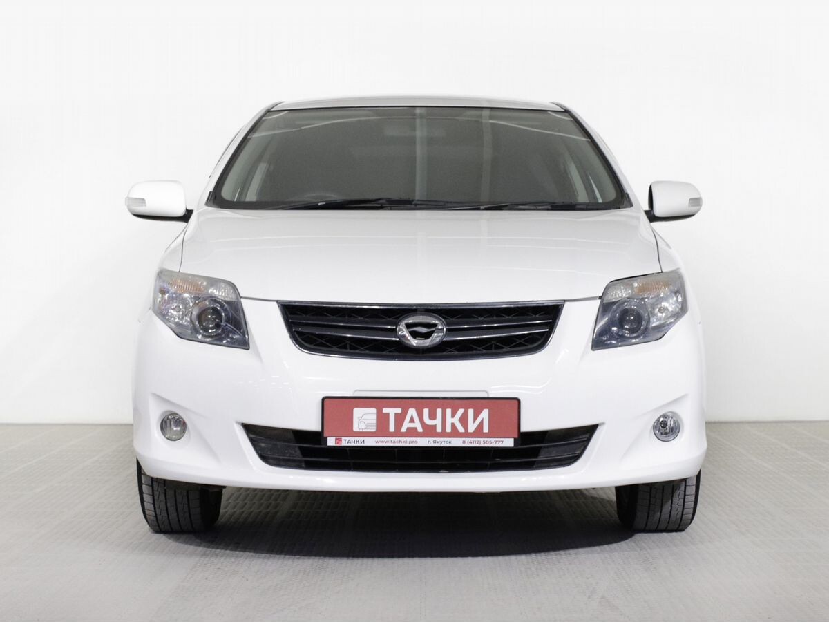 Toyota Corolla 2011 - фото автомобиля