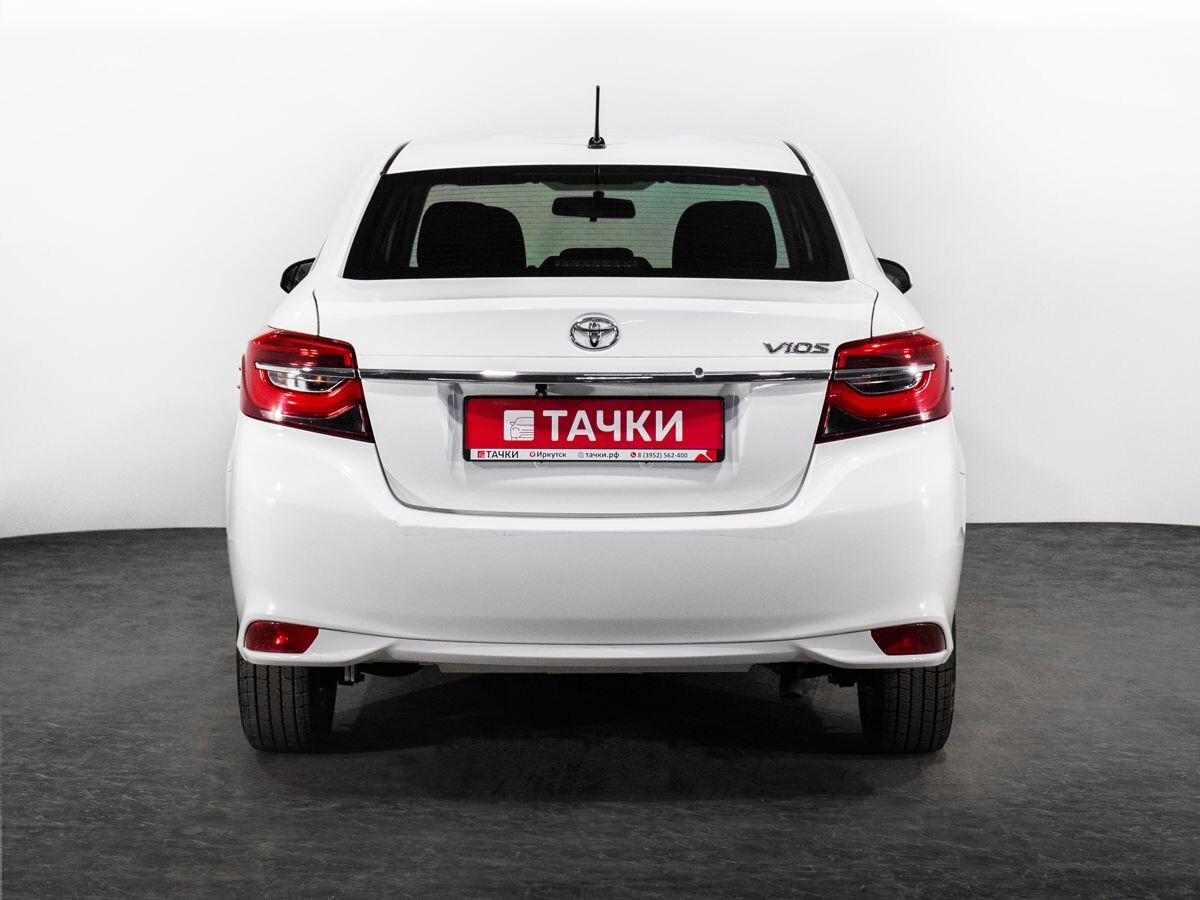 Toyota Vios 2021 - фото автомобиля