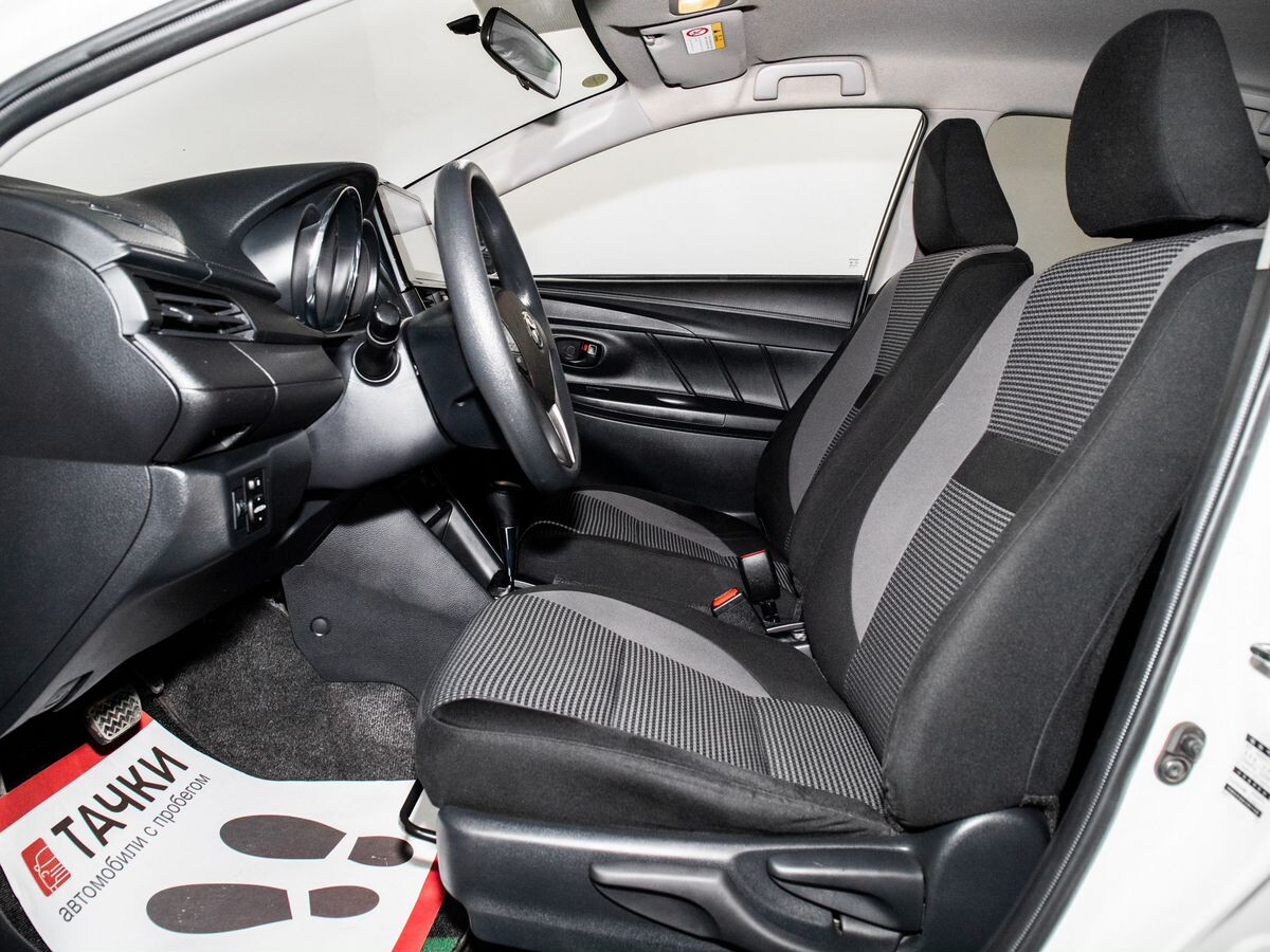 Toyota Vios 2021 - фото автомобиля