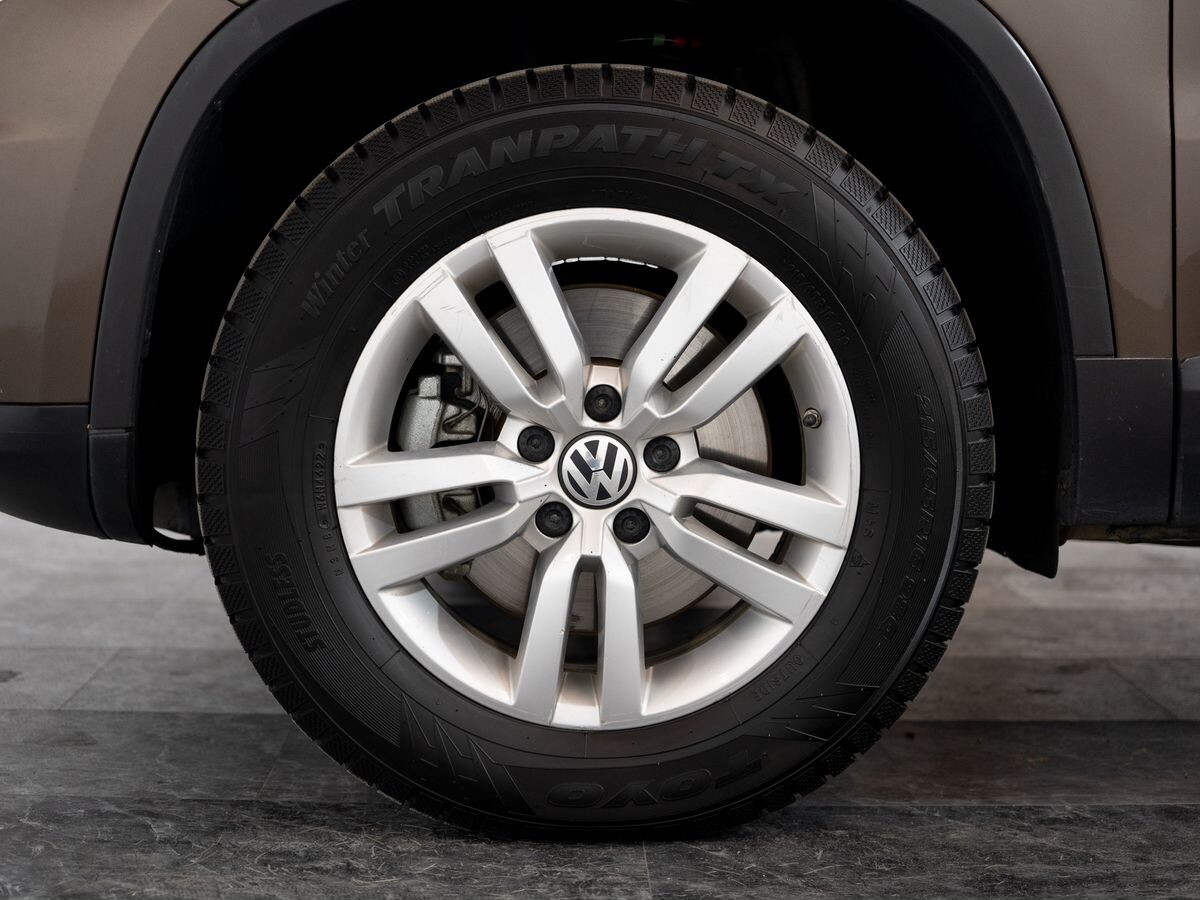 Volkswagen Tiguan 2014 - фото автомобиля