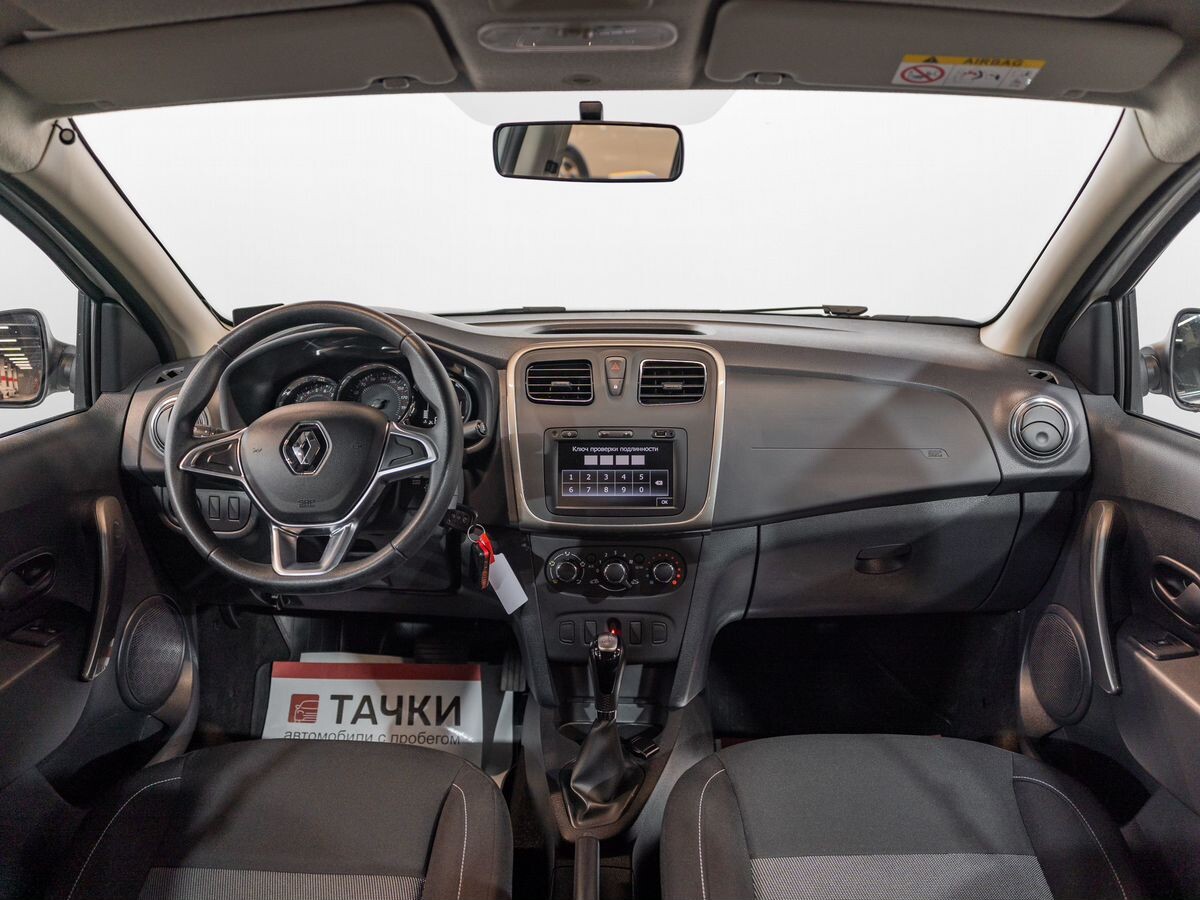 Renault Logan 2019 - фото автомобиля