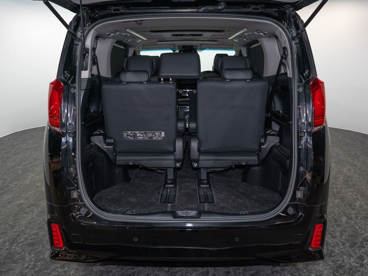 Toyota Alphard 2021 - фото автомобиля