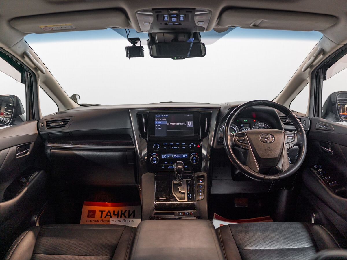 Toyota Alphard 2021 - фото автомобиля