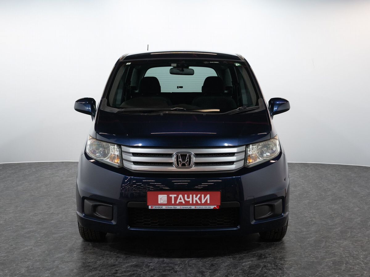 Honda Freed 2011 - фото автомобиля