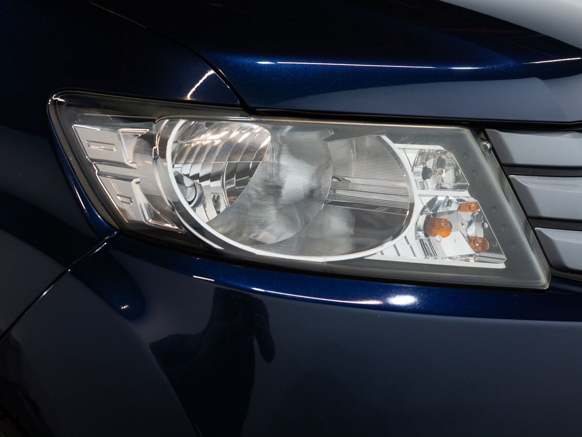 Honda Freed 2011 - фото автомобиля