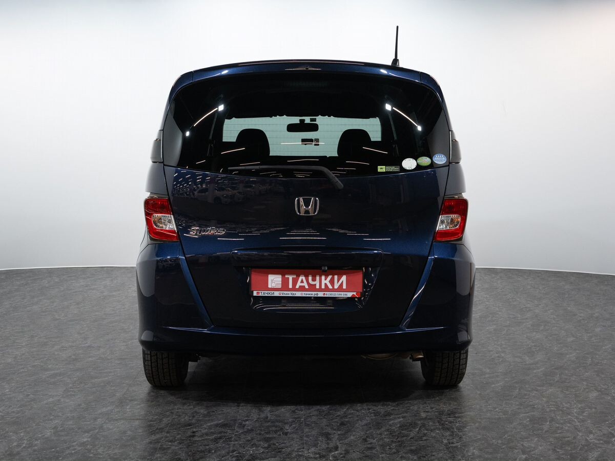 Honda Freed 2011 - фото автомобиля