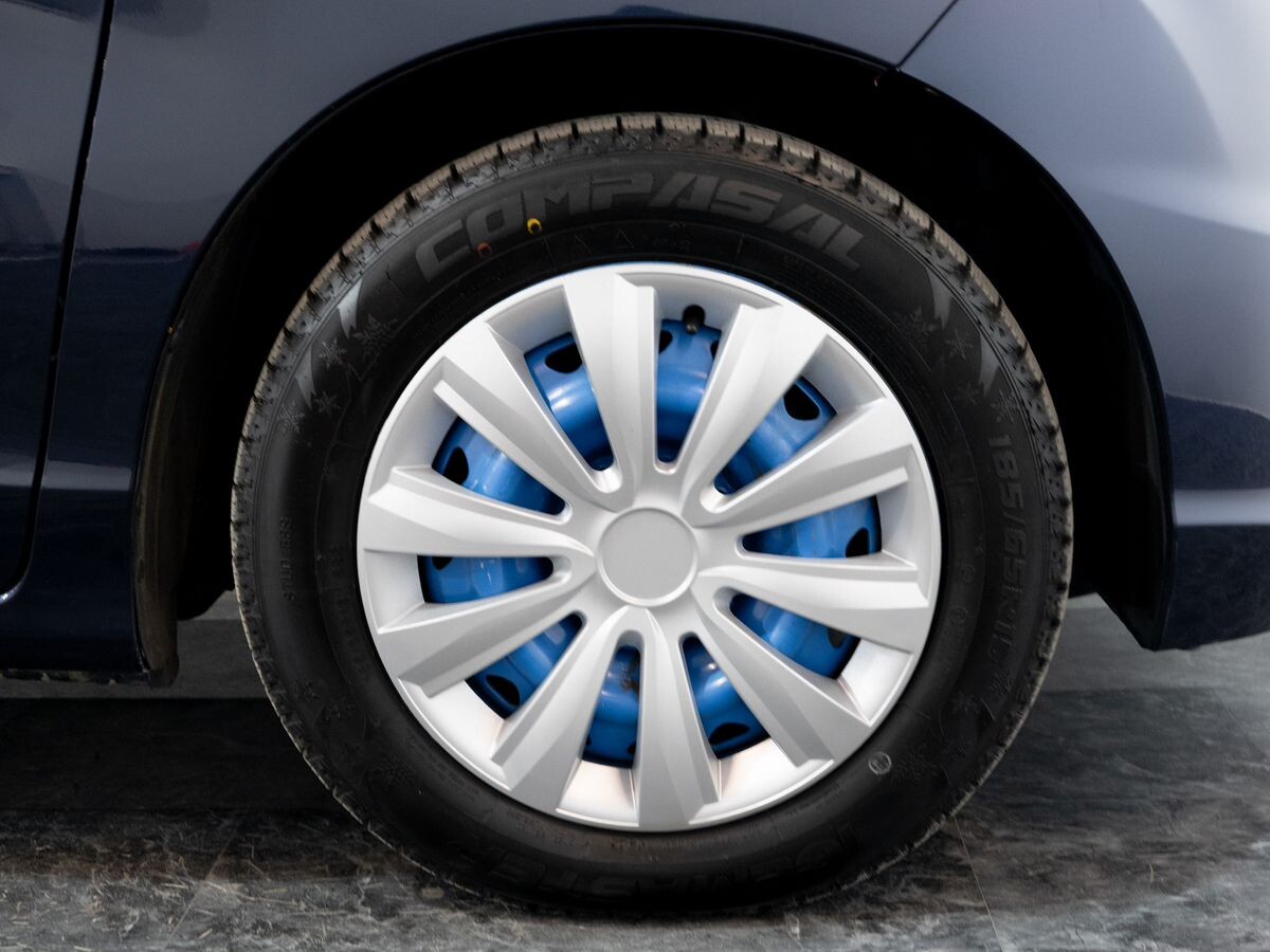 Honda Freed 2011 - фото автомобиля