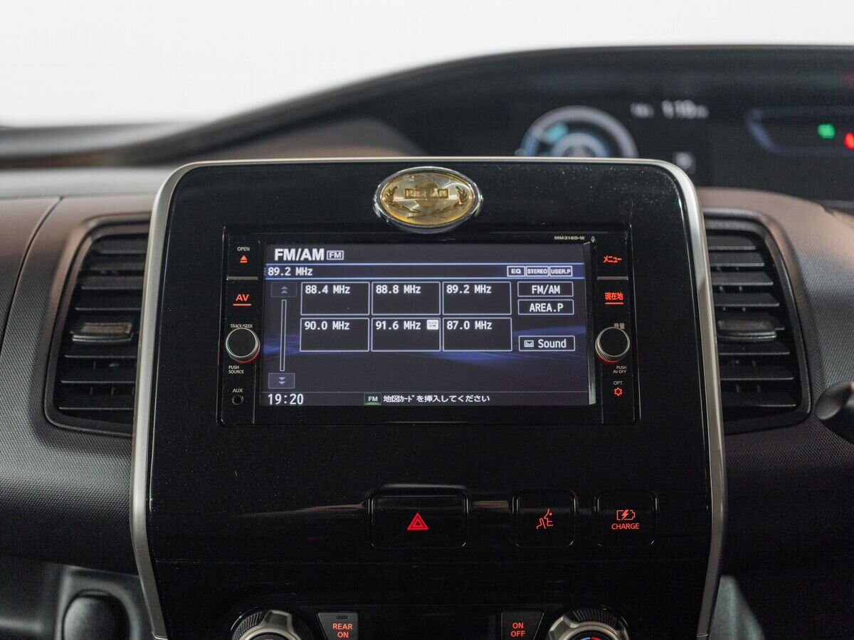 Nissan Serena 2019 - фото автомобиля