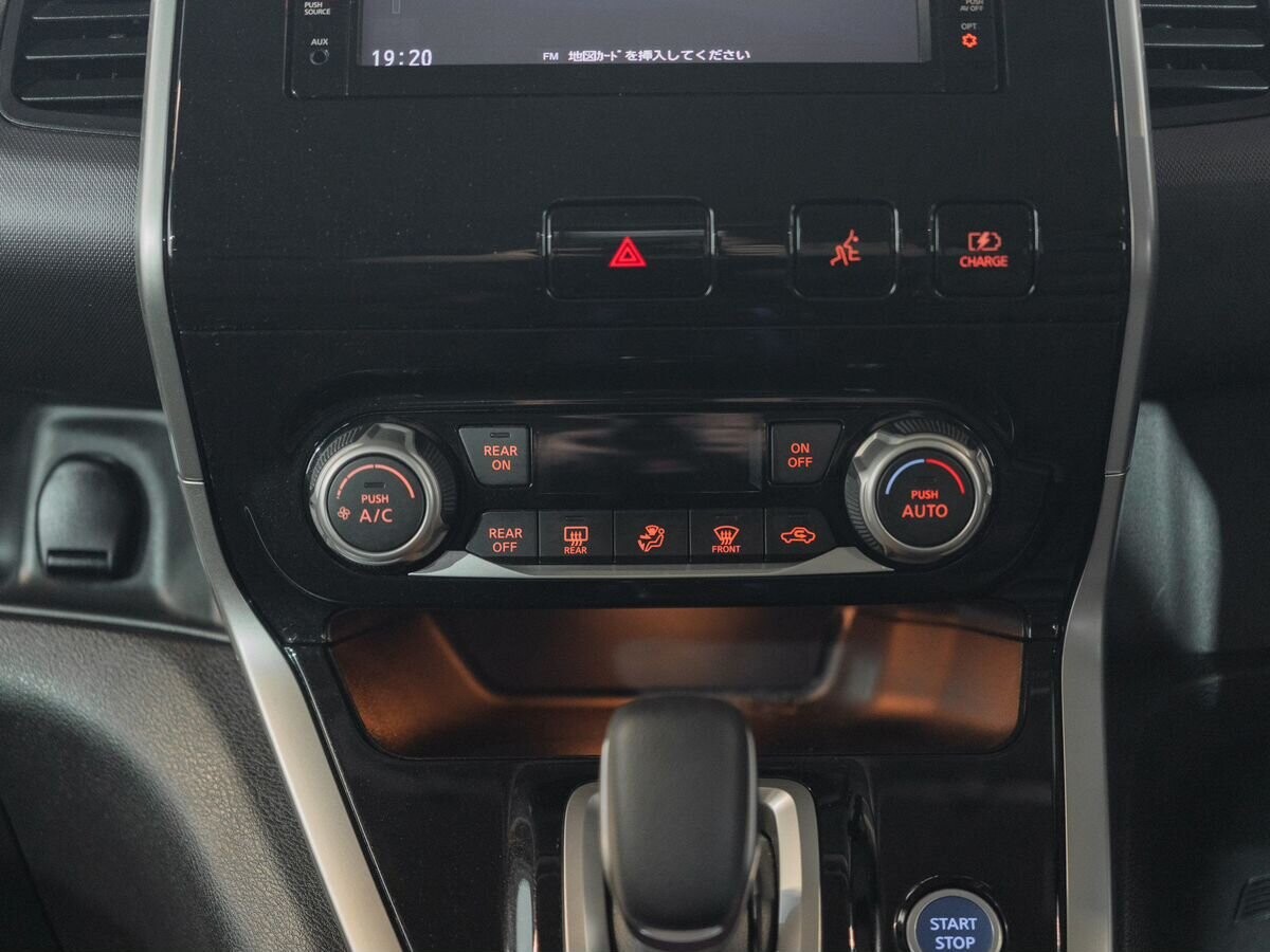 Nissan Serena 2019 - фото автомобиля