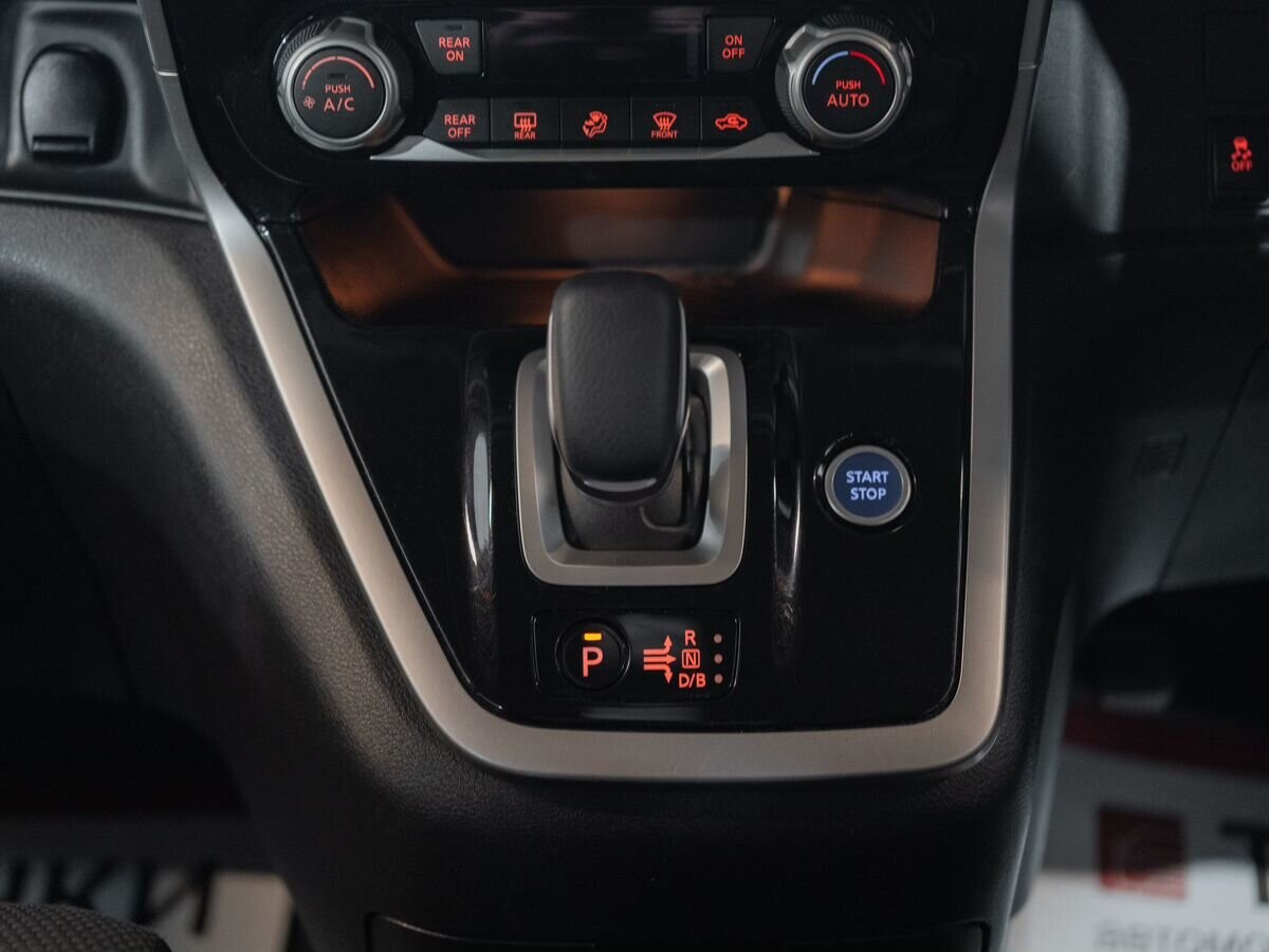 Nissan Serena 2019 - фото автомобиля