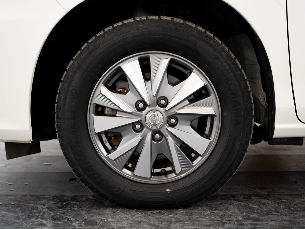 Nissan Serena 2019 - фото автомобиля