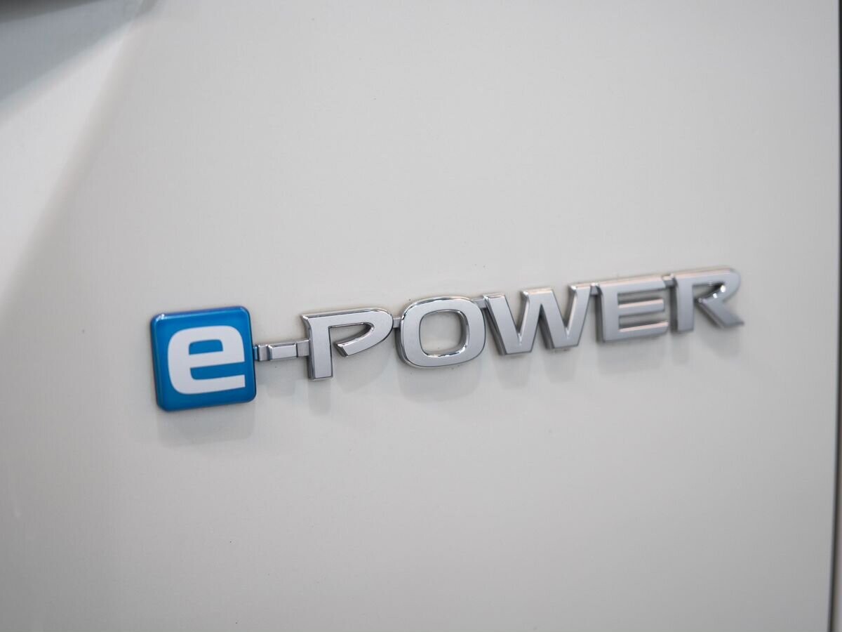 Nissan Serena 2019 - фото автомобиля