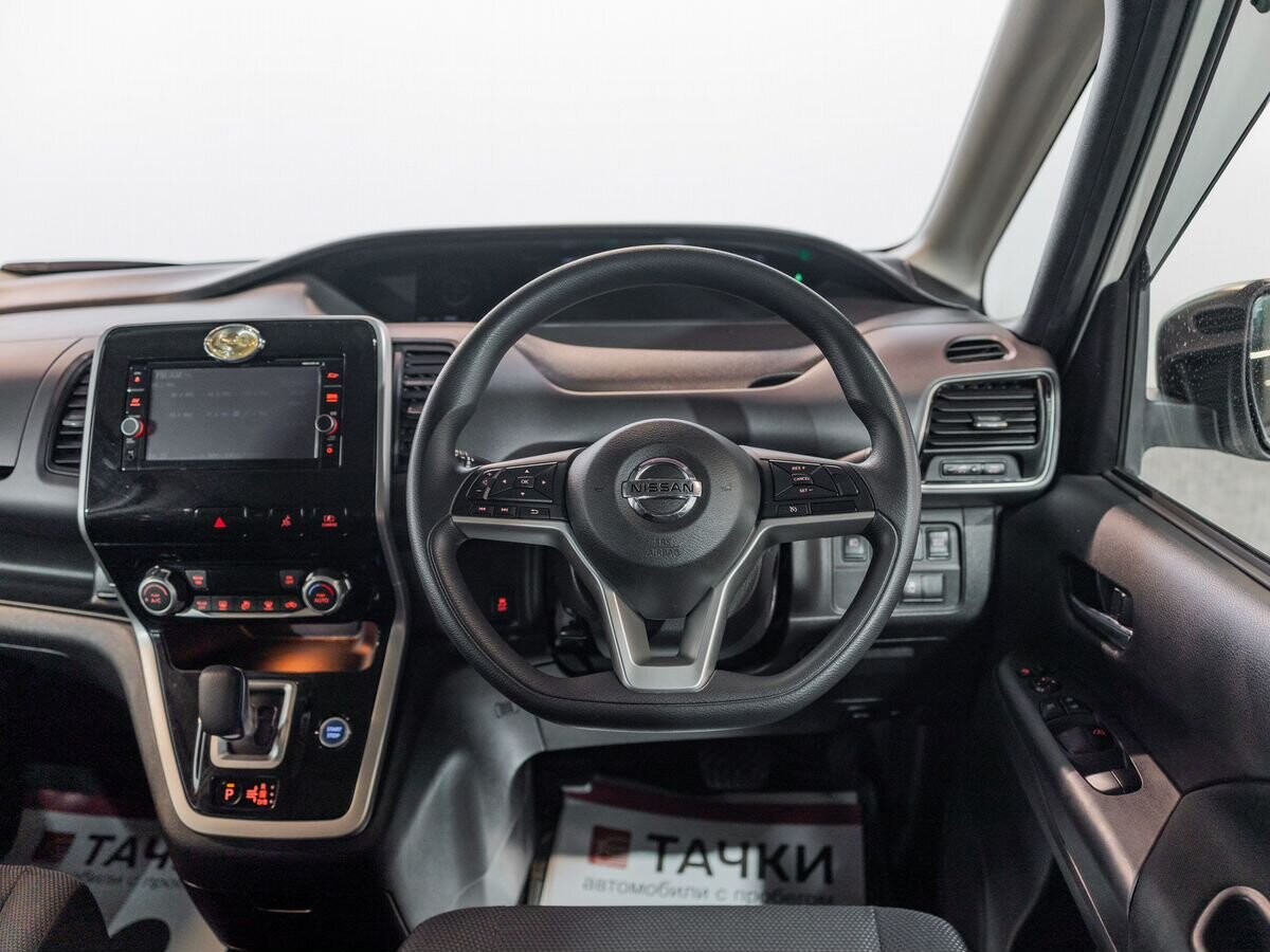 Nissan Serena 2019 - фото автомобиля