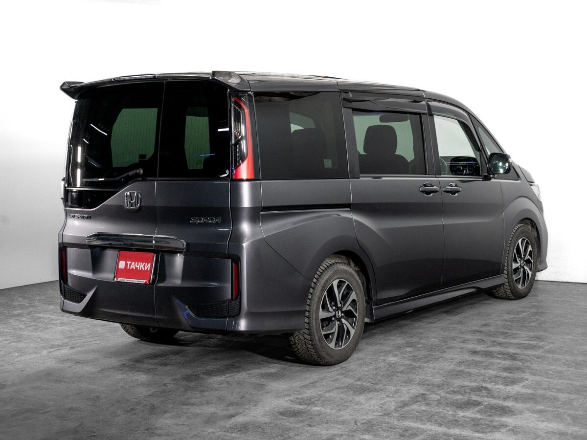 Honda Stepwgn 2019 - фото автомобиля