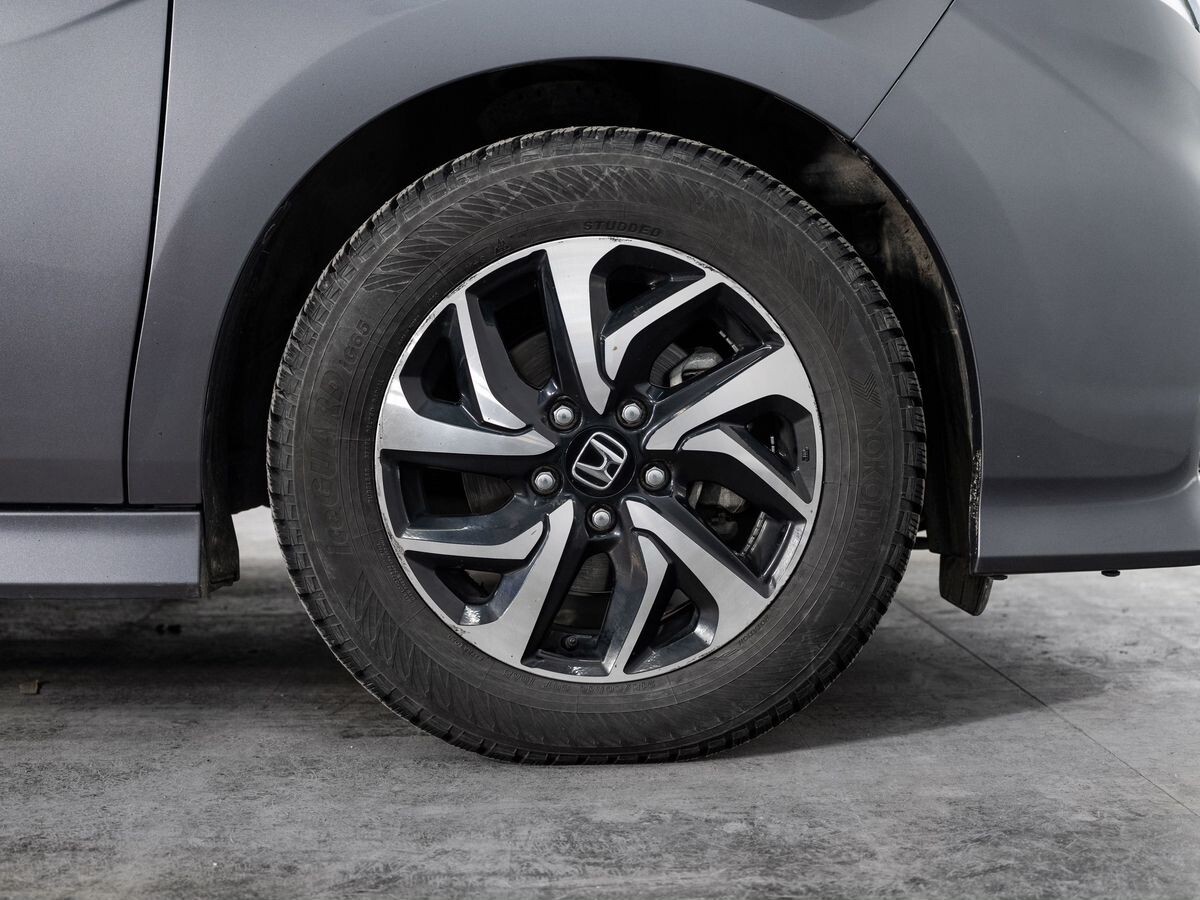 Honda Stepwgn 2019 - фото автомобиля