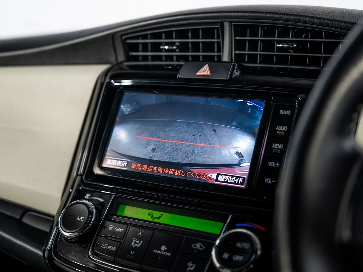 Toyota Corolla 2016 - фото автомобиля