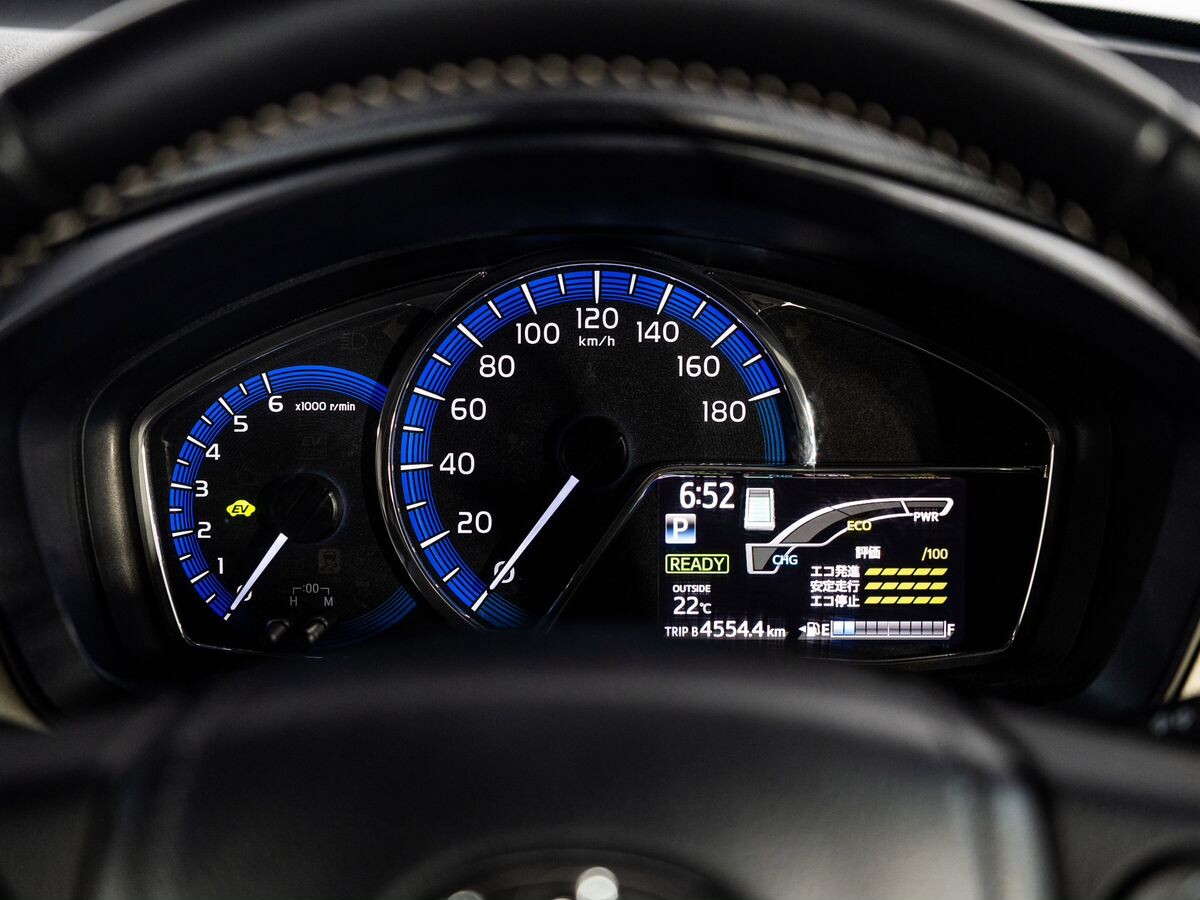 Toyota Corolla 2016 - фото автомобиля