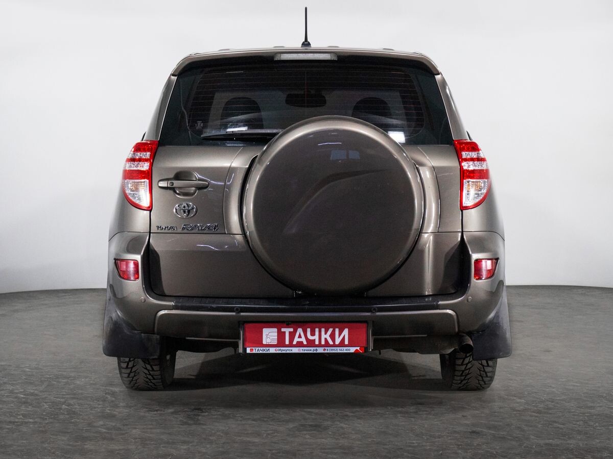 Toyota RAV4 2010 - фото автомобиля