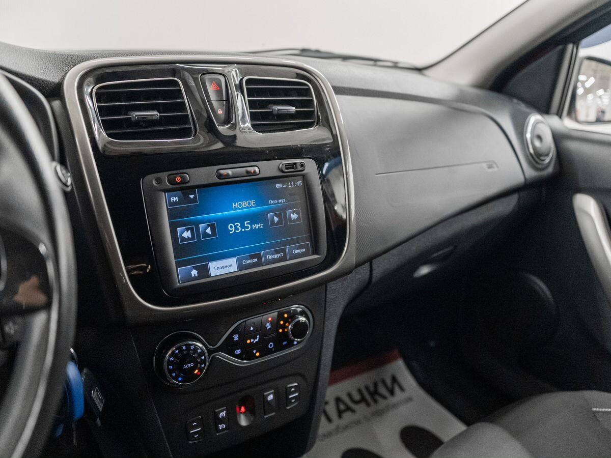 Renault Sandero 2014 - фото автомобиля