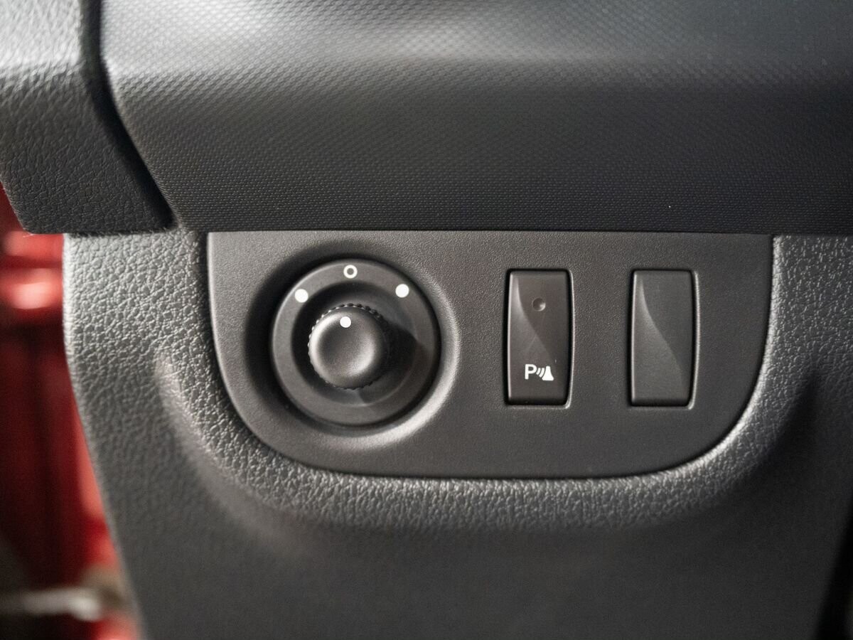 Renault Sandero 2014 - фото автомобиля