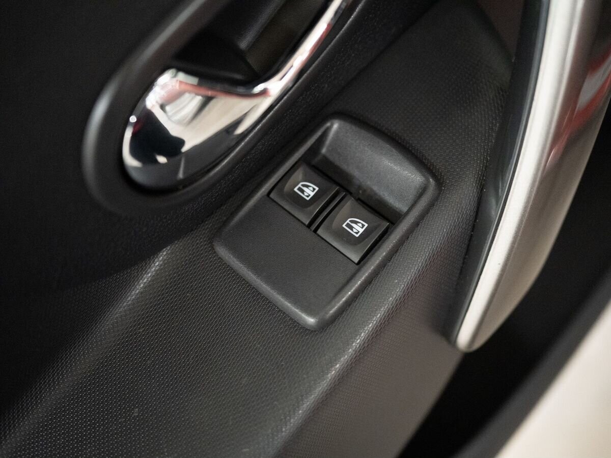 Renault Sandero 2014 - фото автомобиля