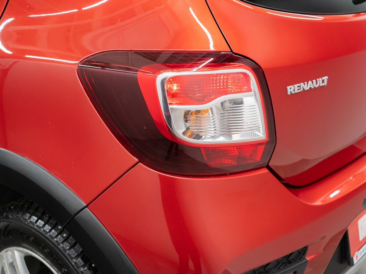 Renault Sandero 2014 - фото автомобиля