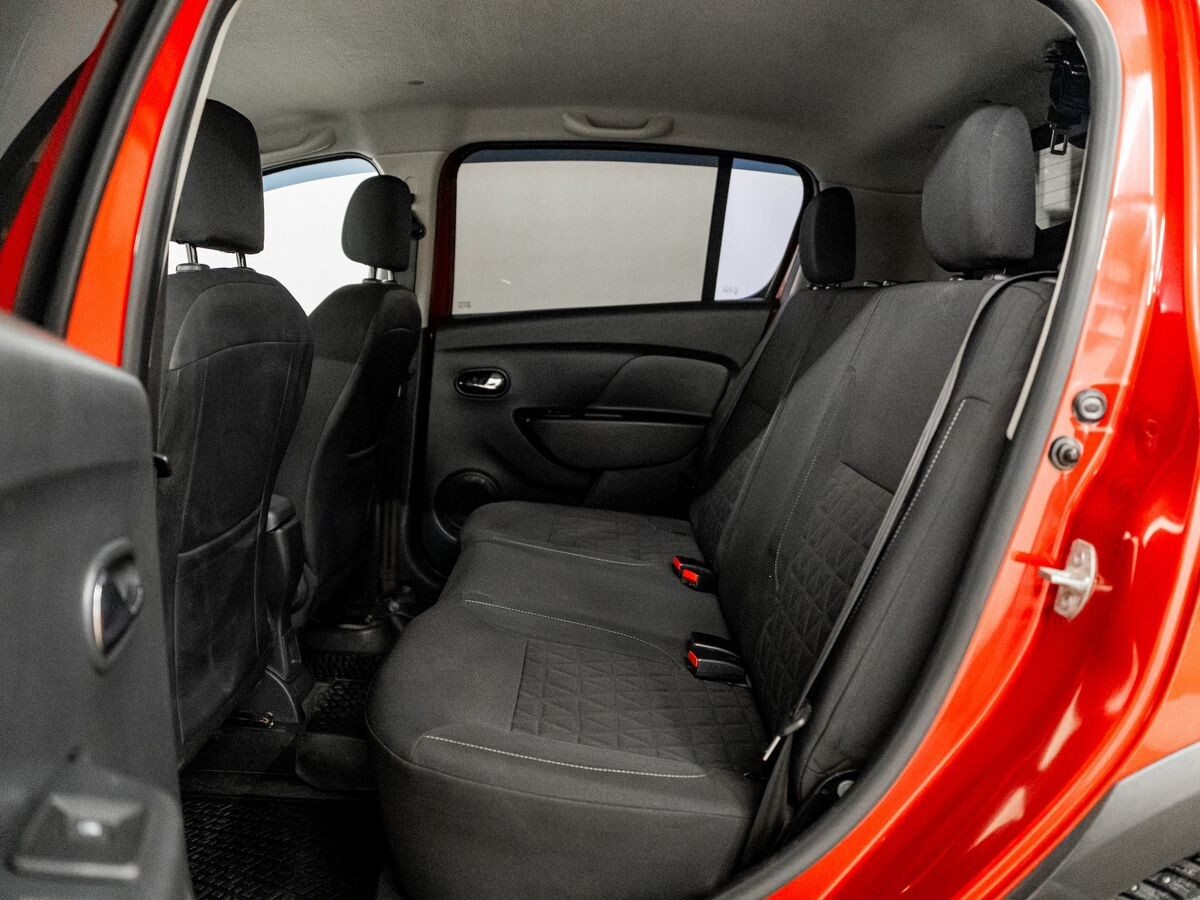 Renault Sandero 2014 - фото автомобиля