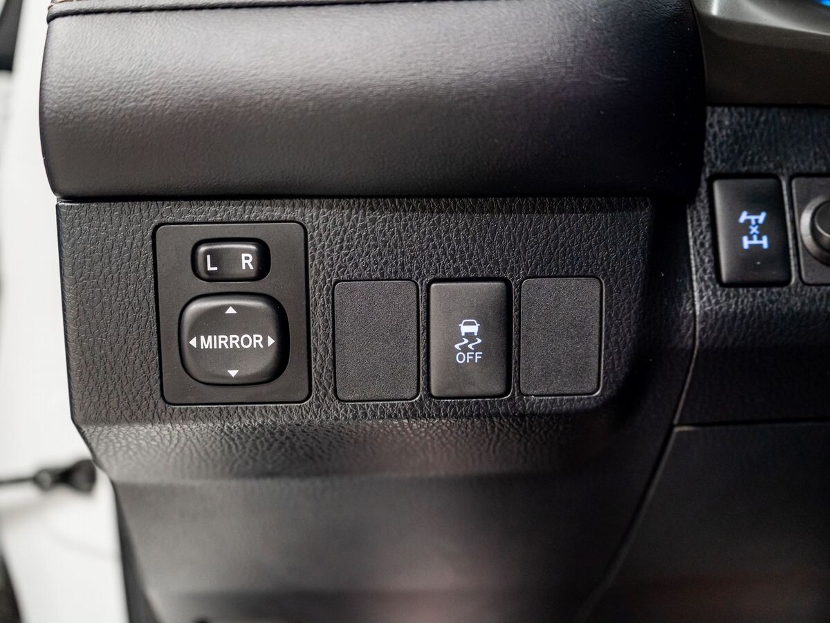 Toyota RAV4 2013 - фото автомобиля